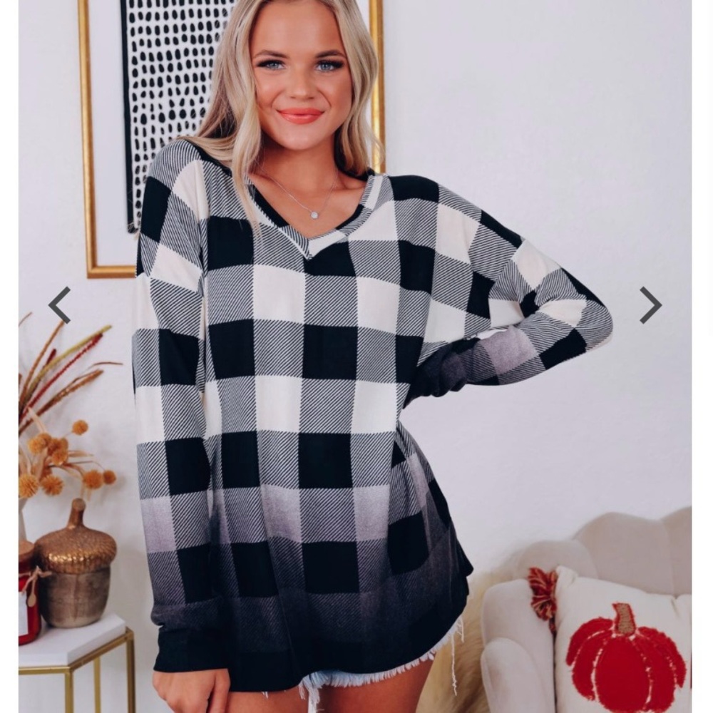 Sew In Love Ombré Ivory Black Buffalo Plaid Soft
Long Sleeve Top Women's S NWOT